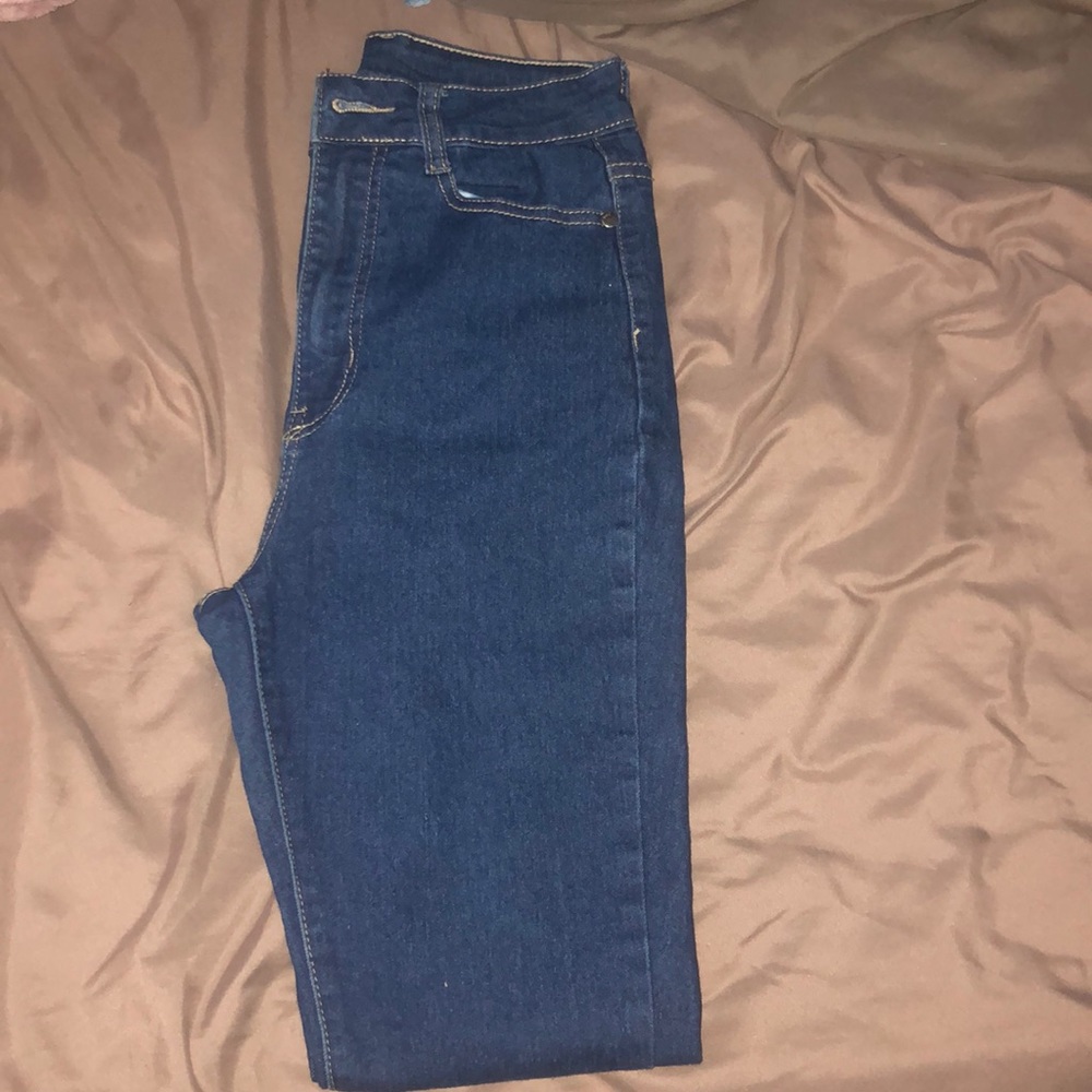Fashion Nova Jeans - Medium wash